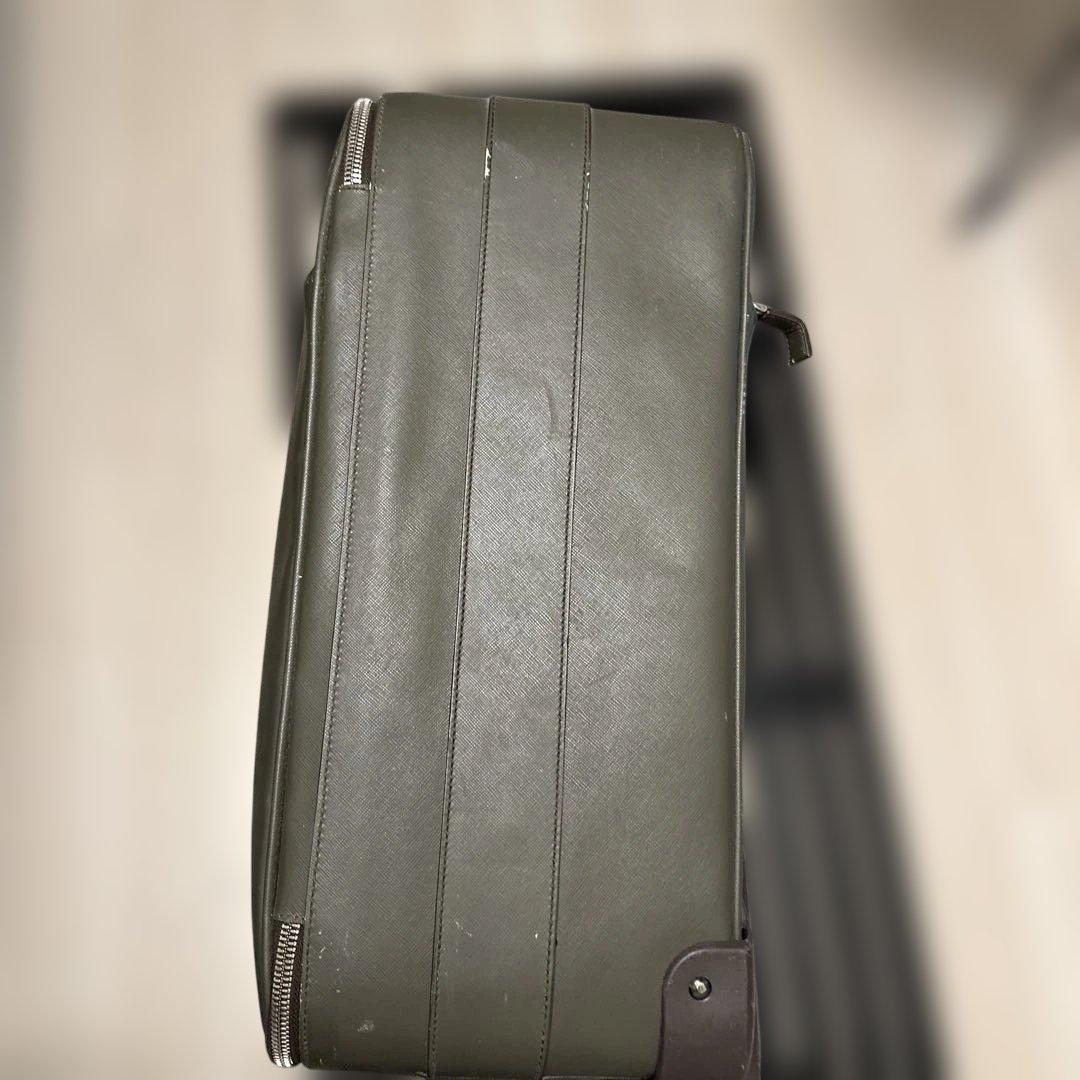 PRADA オリーブグリーン レザーキャリーケース期待持ち込みサイズ