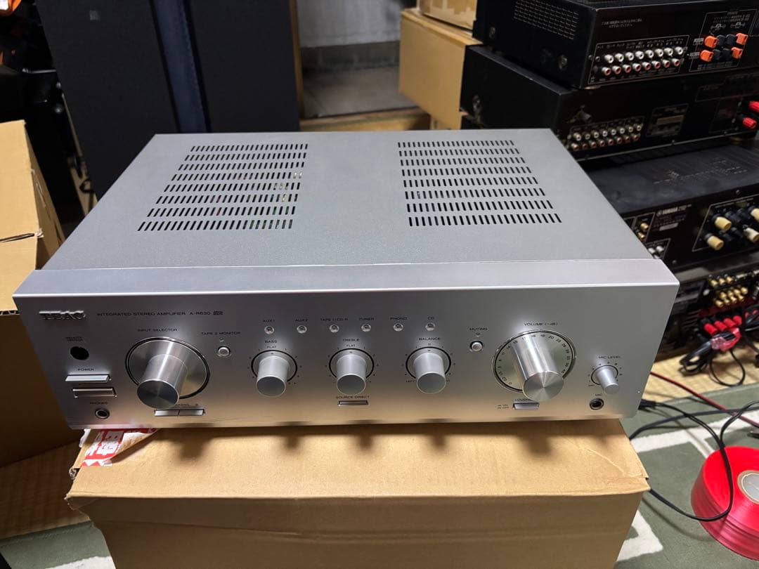 TEAC STEREO AMPLIFIER A-R630 UR 美品