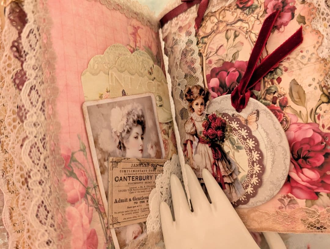 薔薇とレースのビクトリアンスィートジャンクジャーナル*Serenity*