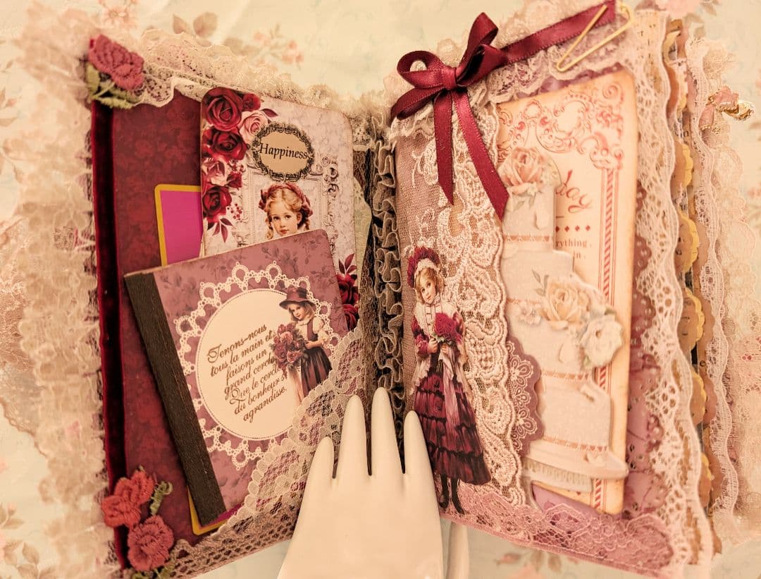 薔薇とレースのビクトリアンスィートジャンクジャーナル*Serenity*