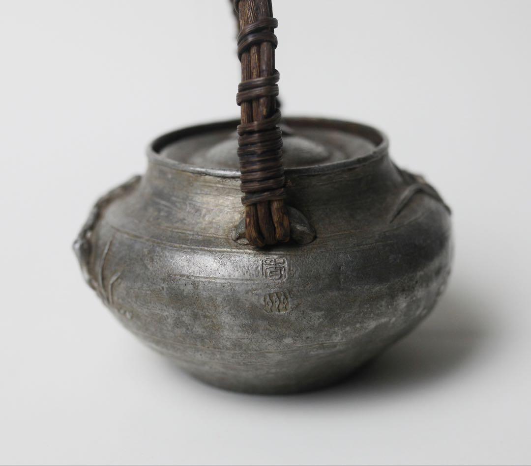 時代 古錫製 銘あり 香山？ 急須 霊知と蘭 細工 茶器 茶道具