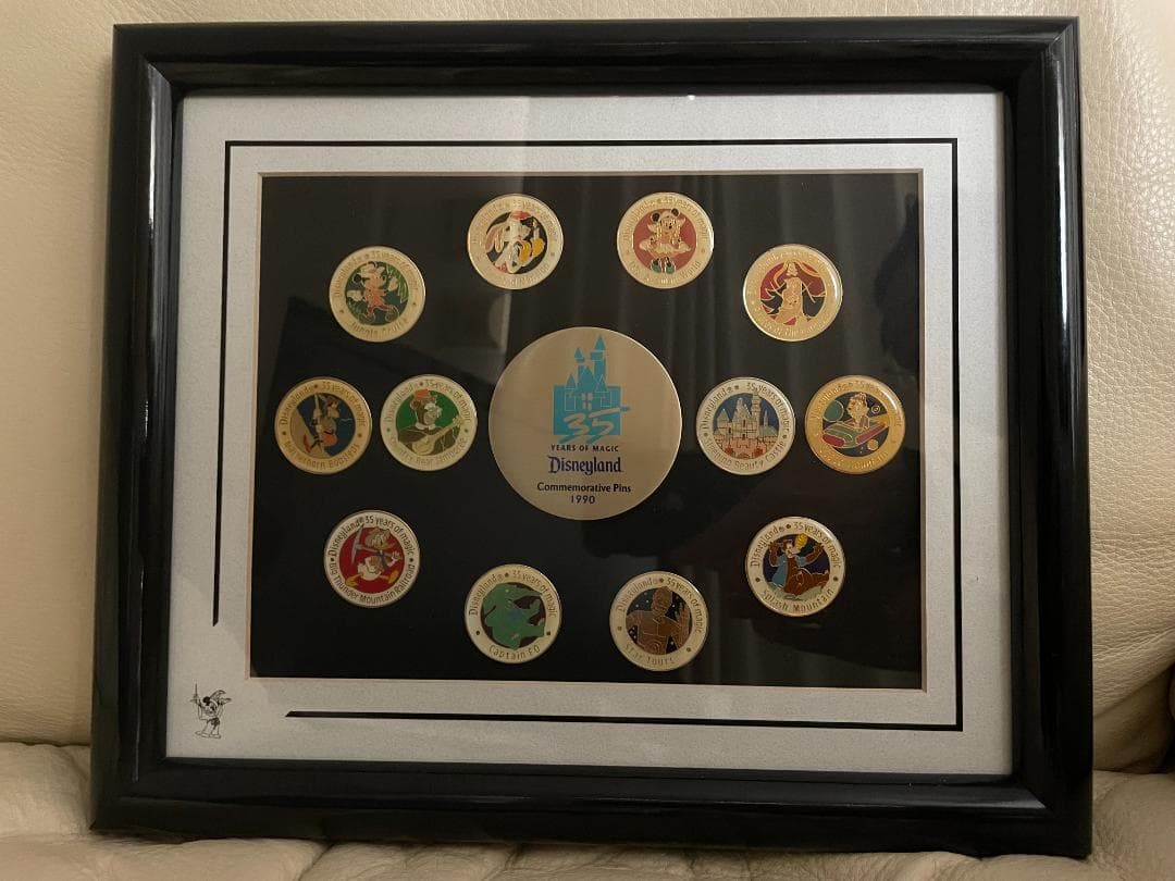 【ディズニーファンの貴方様へ】米国ディズニー３５周年記念ピン12個セット完全版