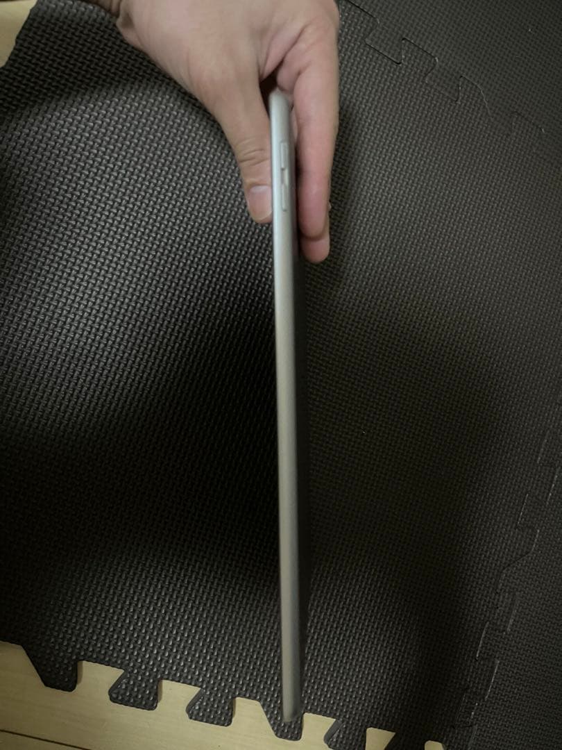 iPad 第6世代　32GB Wi-Fiモデル スペースグレイ