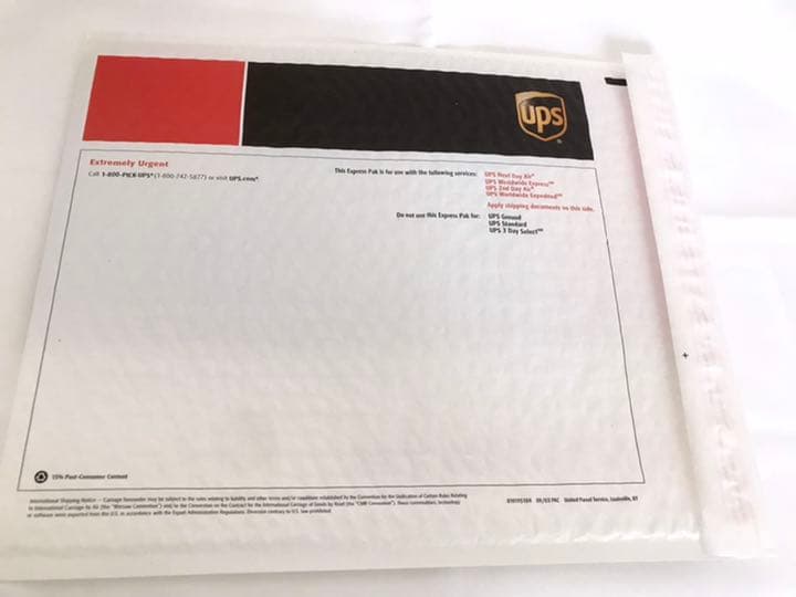 UPS EXPRESS PAD Pak プチプチ緩衝材封筒55枚