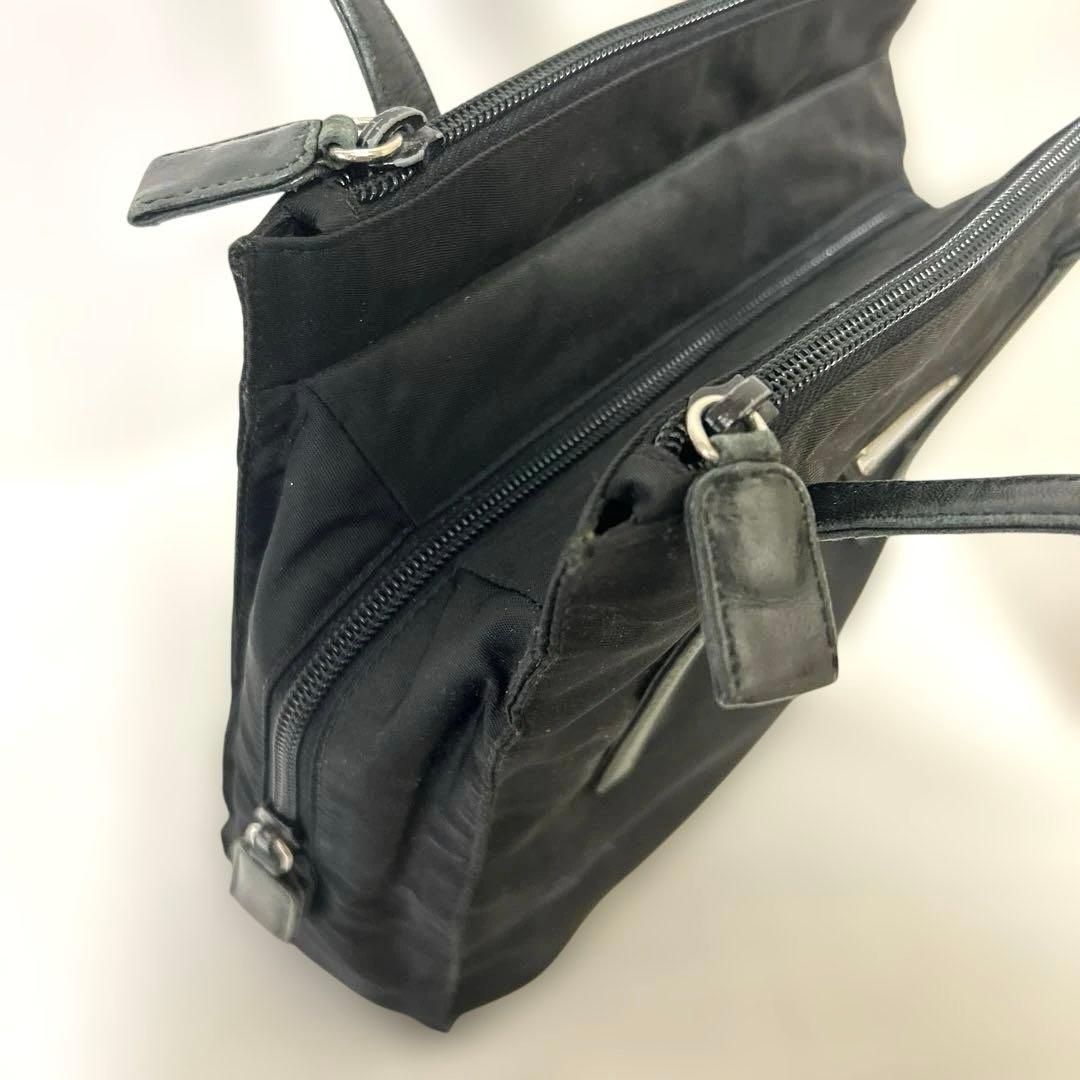 タ*マ様 PRADA ブラック ハンドバッグ　プラダ　縦長　トートバック