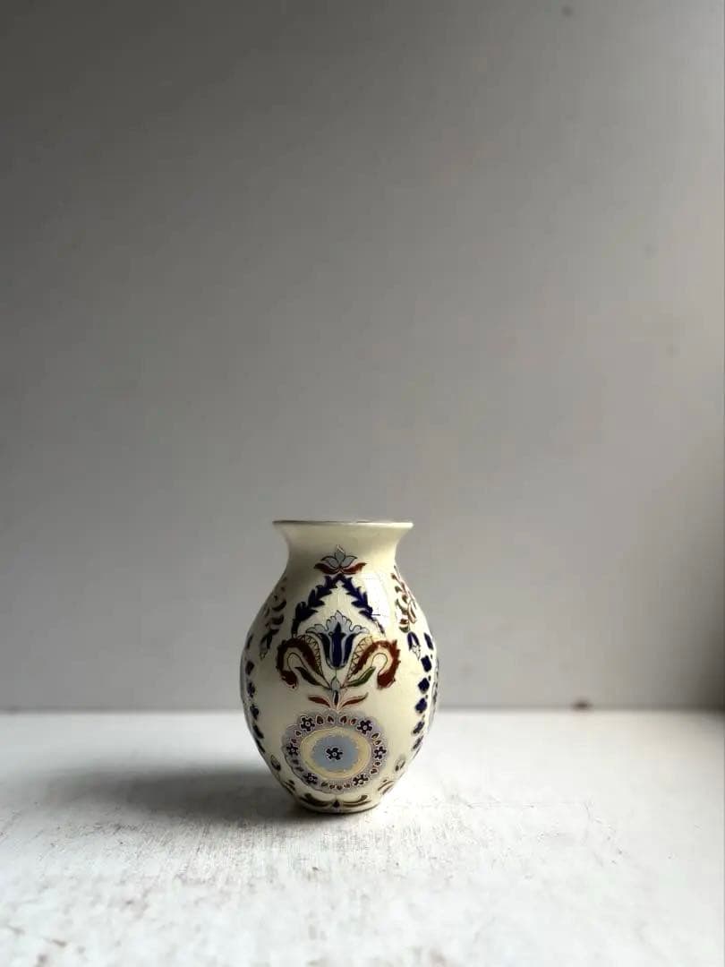 806ヴィンテージ Zsolnay ジョルナイ ハンガリー 美しい花瓶 BASE