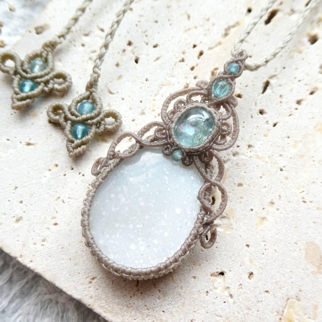 アクアカイヤナイト・ホワイトムーンストーンのマクラメネックレス