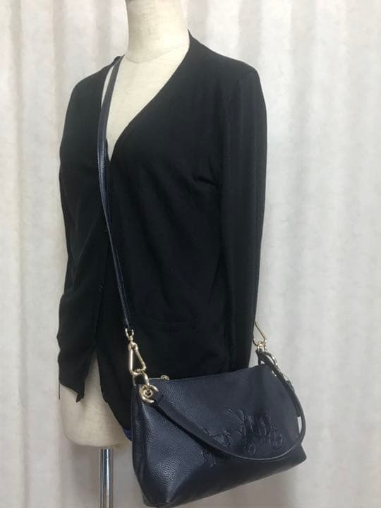 ブランドCOACH(コーチ) ショルダーバッグ ネイビー