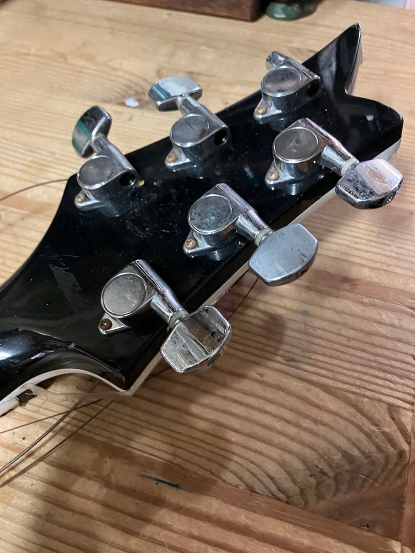 KISS キッス　ステージで破壊されたSilvertone エレキギター ネック