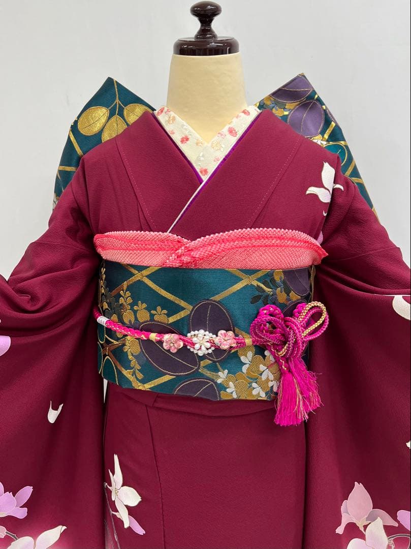 振り袖　フルセット　長襦袢付　赤　金彩加工　パールトーン　刺繍入り　522