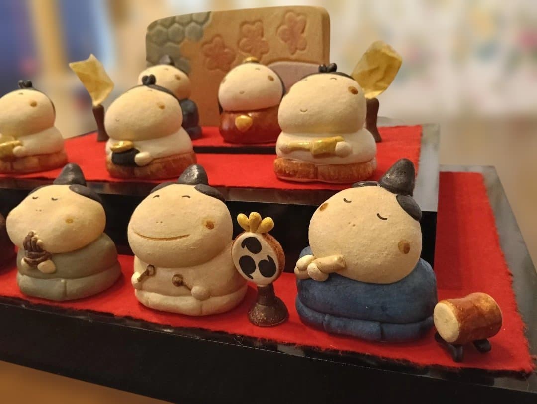 羽田桂子さん作品：ひな人形セット（陶器）
