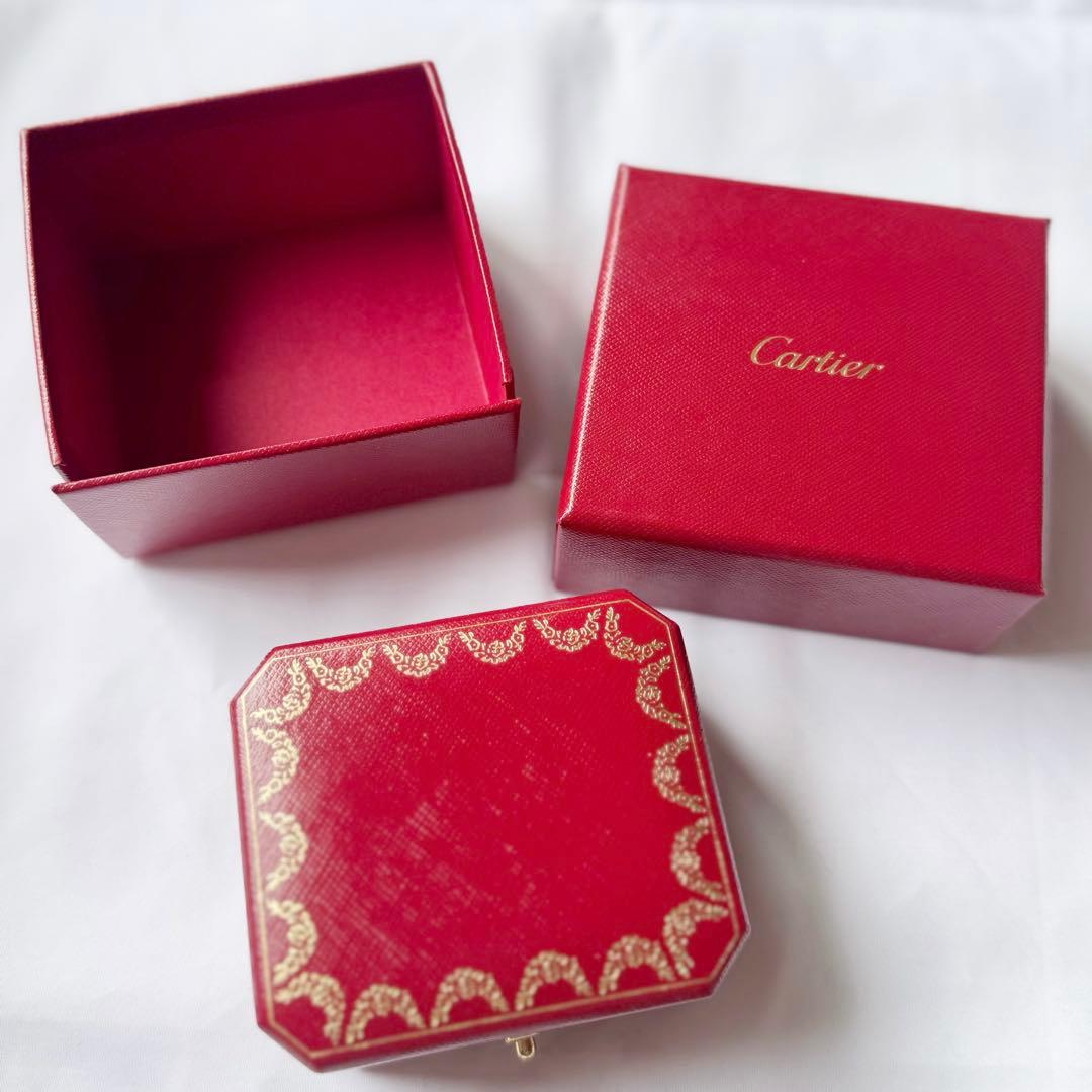 カルティエ ダムール イヤリング (ピアス) ノーマルサイズ ホワイトゴールド