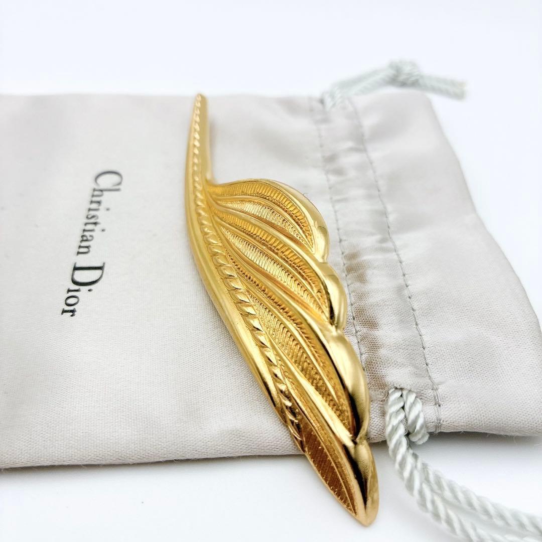 2950-1 極美品✨Dior　ブローチ　CD　ロゴ　希少　刻印