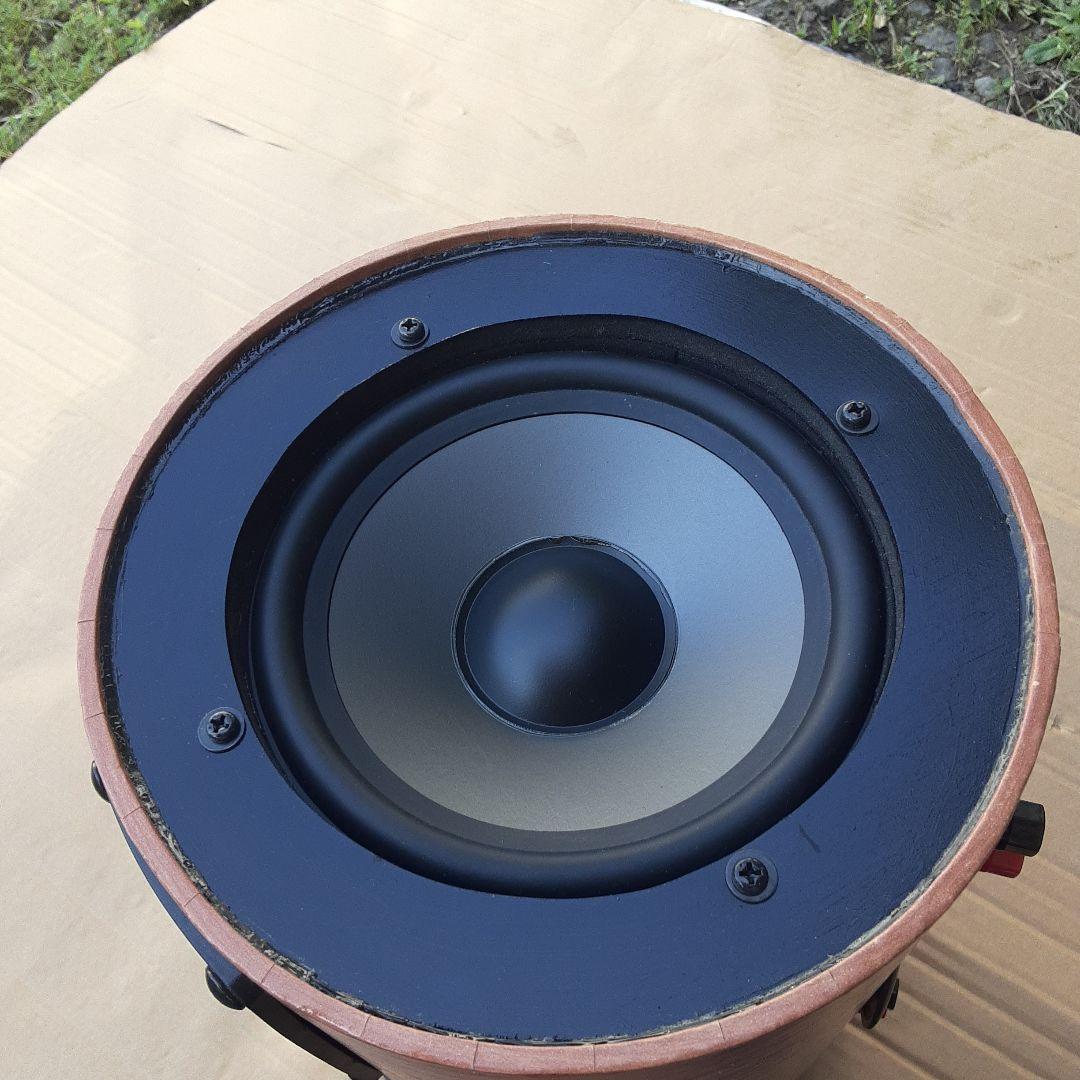 円筒形ホーンスピーカー