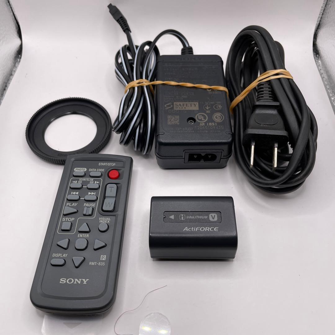 ジャンク品　SONY HDR-CX720V 通電　バッテリー付き