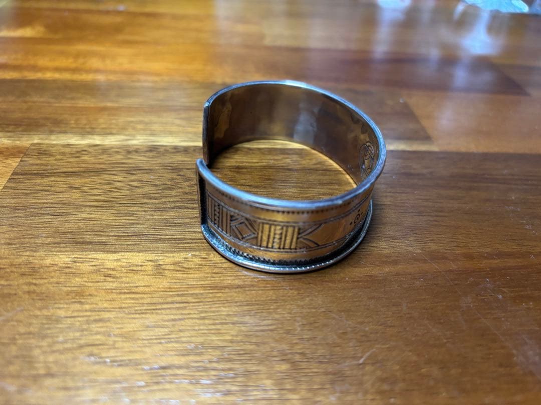 トゥアレグ族　シルバー　バングル　本物