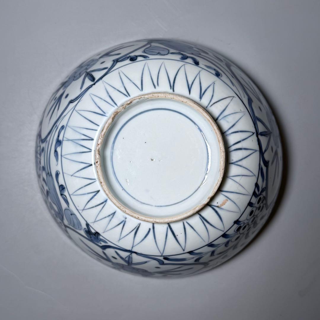 古伊万里　染付牡丹唐草文鉢　1600年代後半　薄造　上品な呉須　器を楽しむ