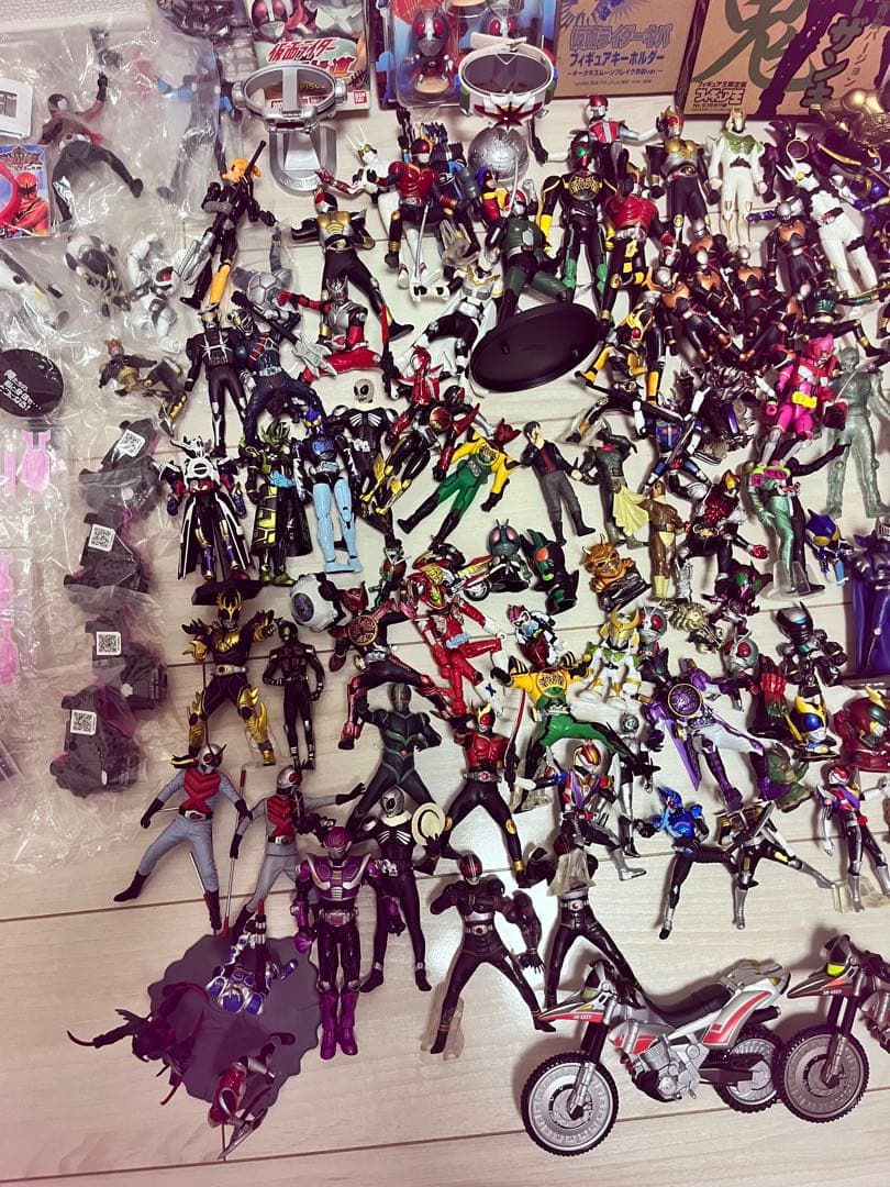 【大量】　仮面ライダー　まとめ売り　食玩　ガチャ　創絶　フィギュア　平成　HDM