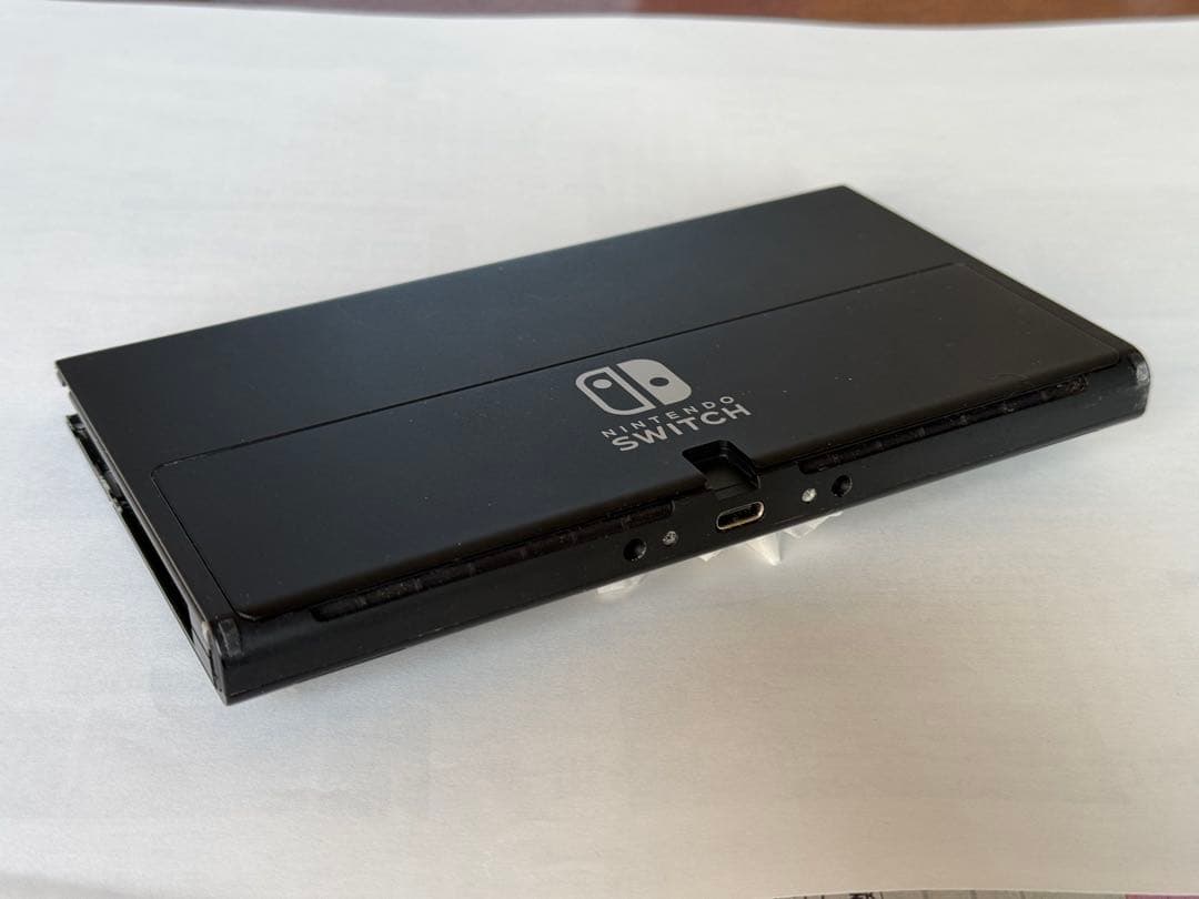 Nintendo Switch （有機EL） 本体のみ・ジョイコン等なし
