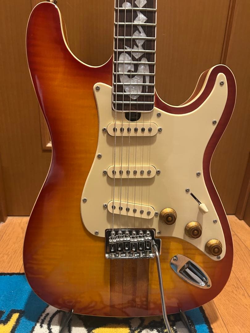 スティービーレイヴォーン　ハミルトン　Main 風コピーギター！　希少！