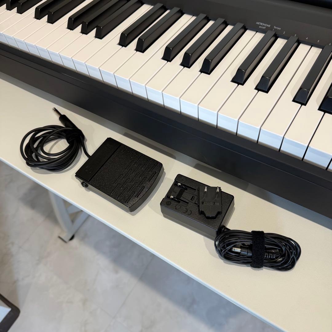ヤマハ YAMAHA 電子ピアノ 88鍵盤 コンパクト 黒