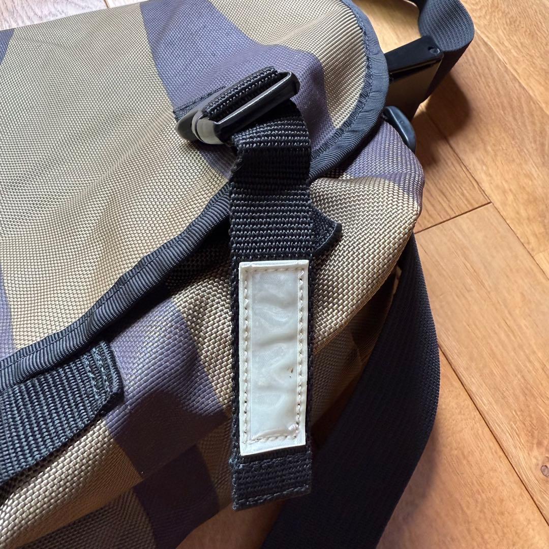 超希少　廃盤　ジブリ美術館限定　紅の豚　メンセンジャーバッグ　L マンマユート団