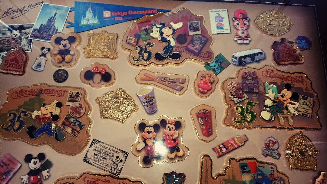忍【新品】ディズニー35周年ピンバッチコレクション【限定品】