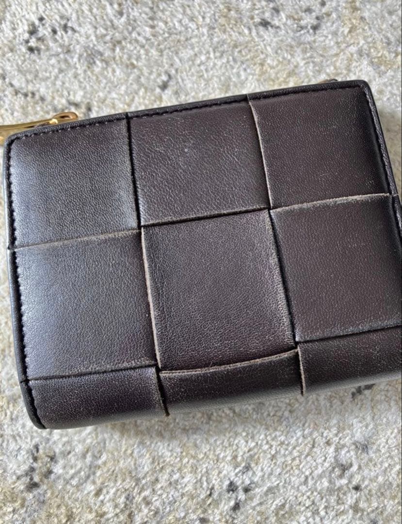 BOTTEGA VENETA 二つ折りファスナーウォレット　フォンデンテ