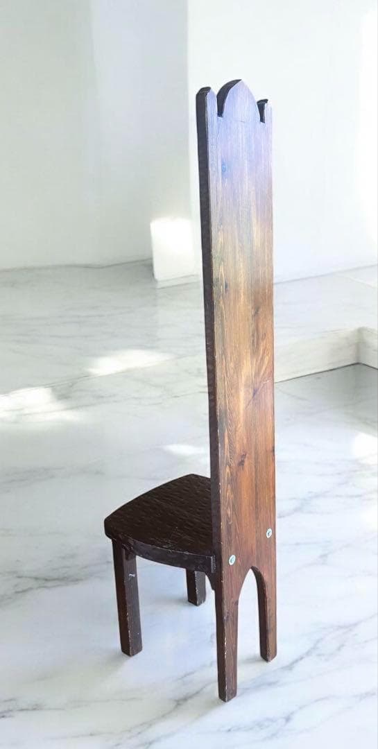 アンティークチェア★中世柄スピニングチェア　フルール・ド・リス紋章とロカイユ装飾