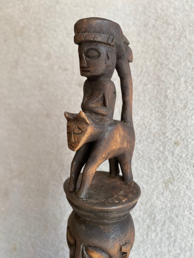 【インドネシア・スマトラ】木彫り／プリミティブアート　置物