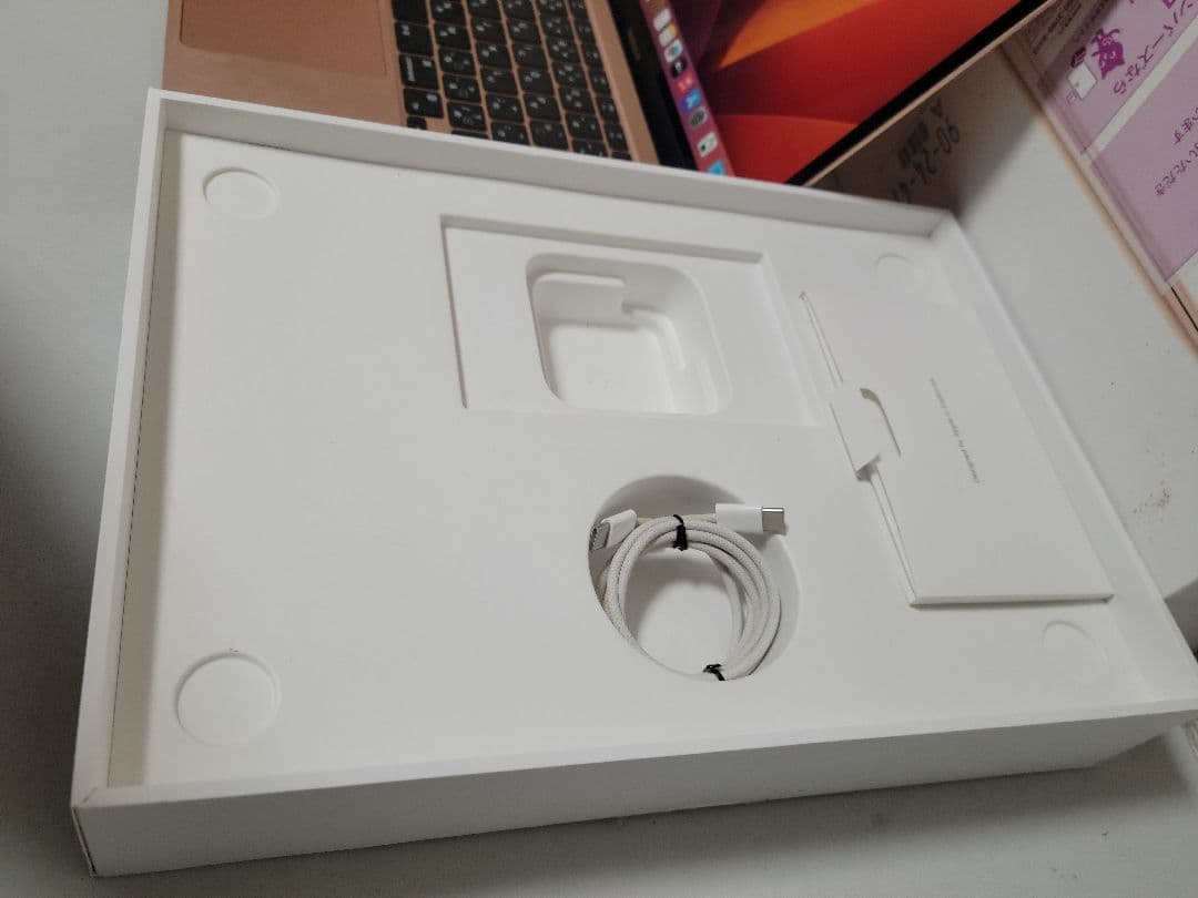 美品 Macbook Air 2020 M1/8GB/256GB バッテリー正常