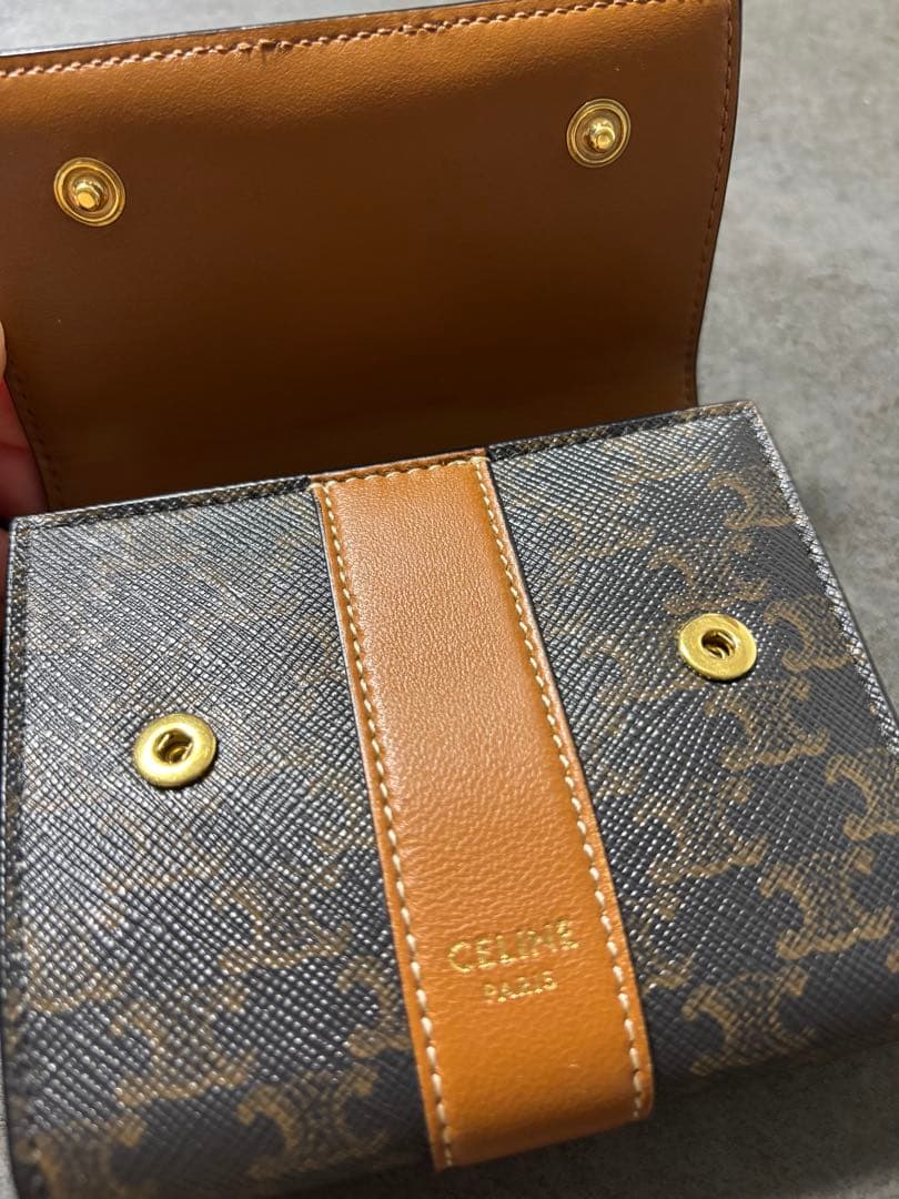 セリーヌ　スモールトリフォールドウォレット