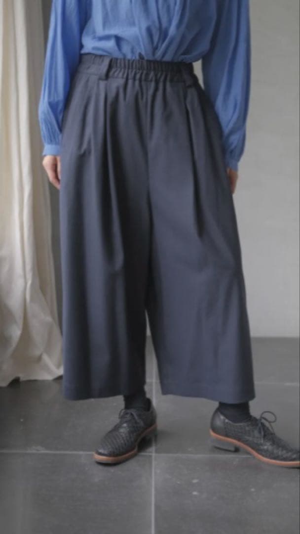 アトリエナルセ　今期ガウチョパンツ　ネイビー