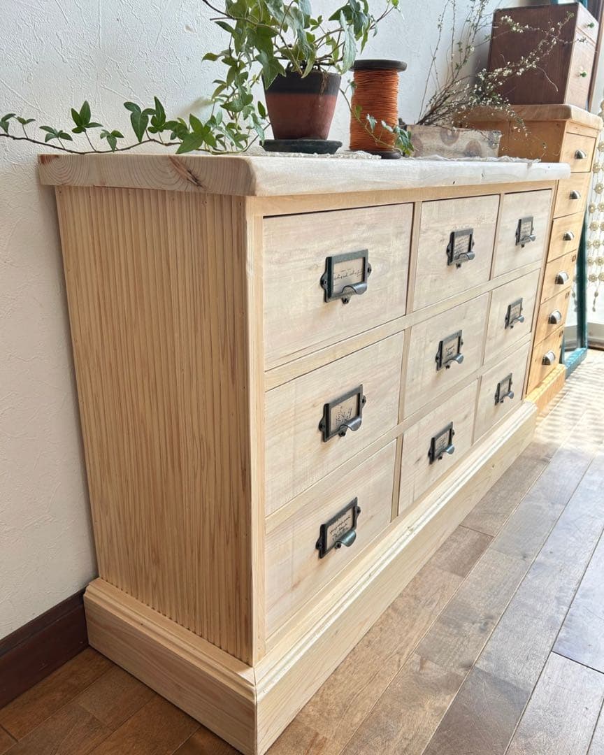 国産ひのき使用　オシャレ取手9杯チェスト