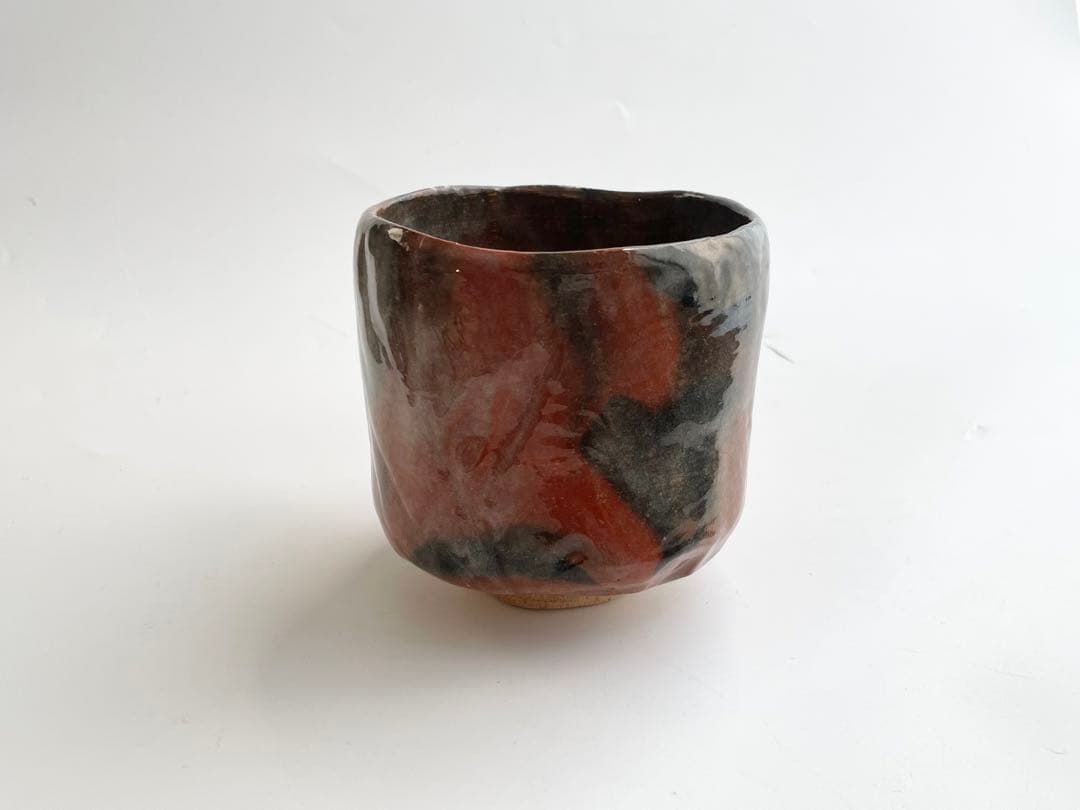 陶芸家　十二代　樂吉左衛門　弘入　鶴之画　赤筒茶碗　十五代識箱　共箱　赤楽茶碗