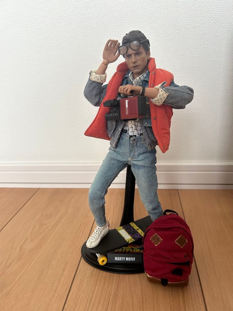 s*4様 マーティー　マクフライ　ホットトイズ　フィギュア