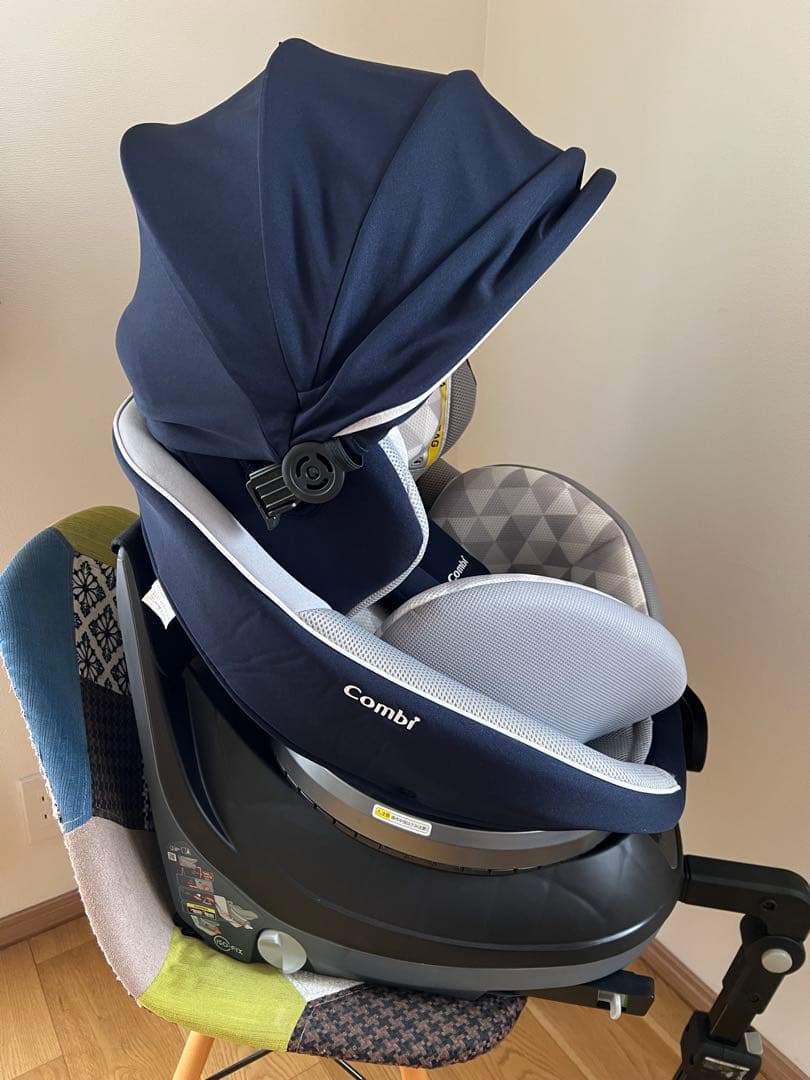 【美品】Combi コンビ クルムーヴ スマート チャイルドシート