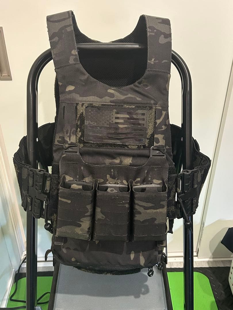 Ferro Concepts　Slicksterマルチカムブラック　サイズM