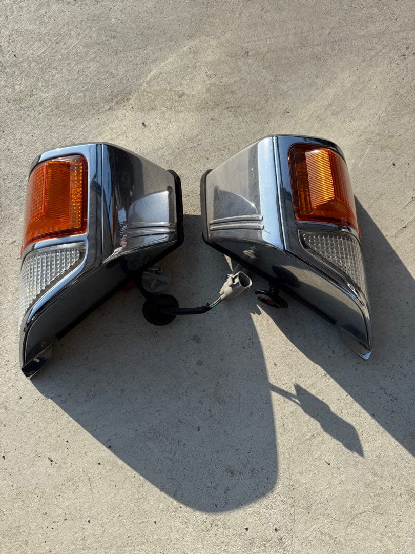 [純正品]ランドクルーザー70 後期　コーナーランプ　ウィンカー 2個セット