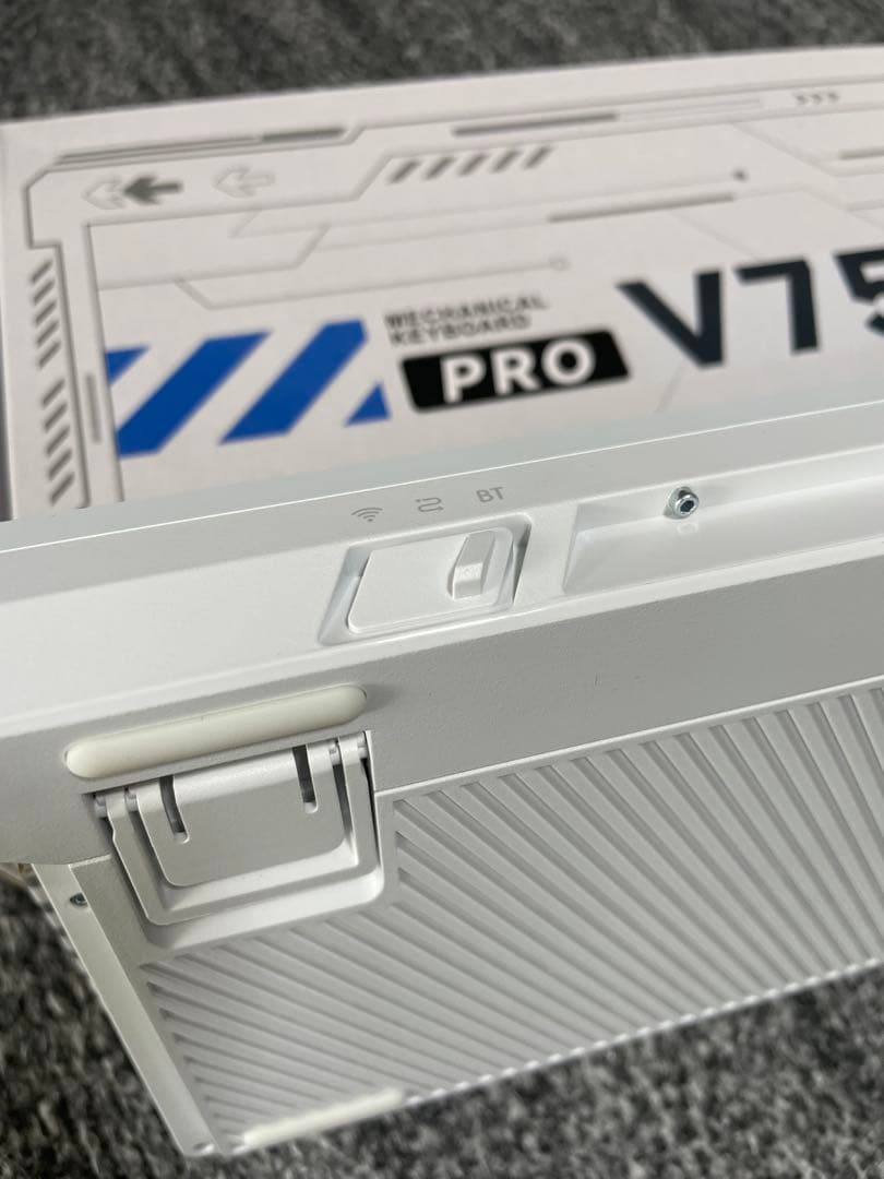 VXE Studio メカニカルキーボード V75 PRO ATK 水色