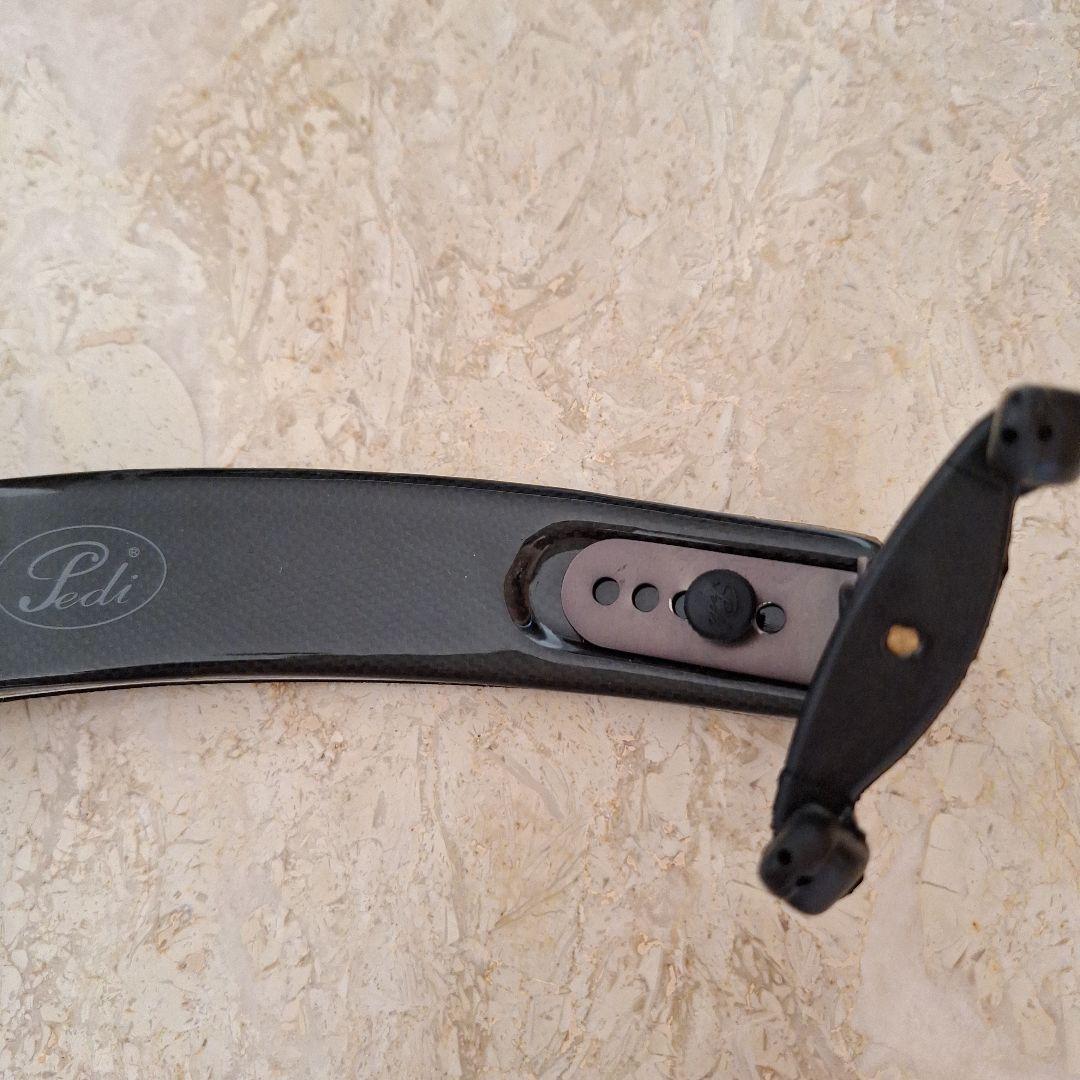 【新品】Pedi ビオラスタンド肩当て 黒