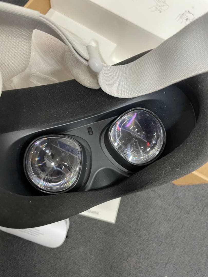 quest2 128GB ヘッドセット ホワイト コントローラー2個付き