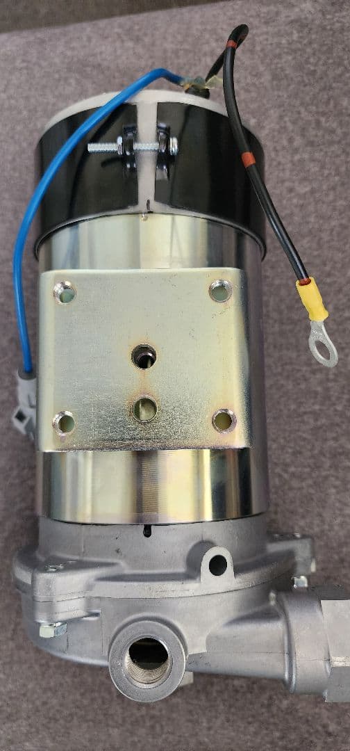 日曜タイムセール　KYB ミキサー車用　水ポンプモーター 2025年製