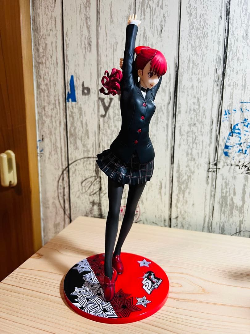 ペルソナ5　ザ・ロイヤル　1/7スケールフィギュア　芳澤かすみ