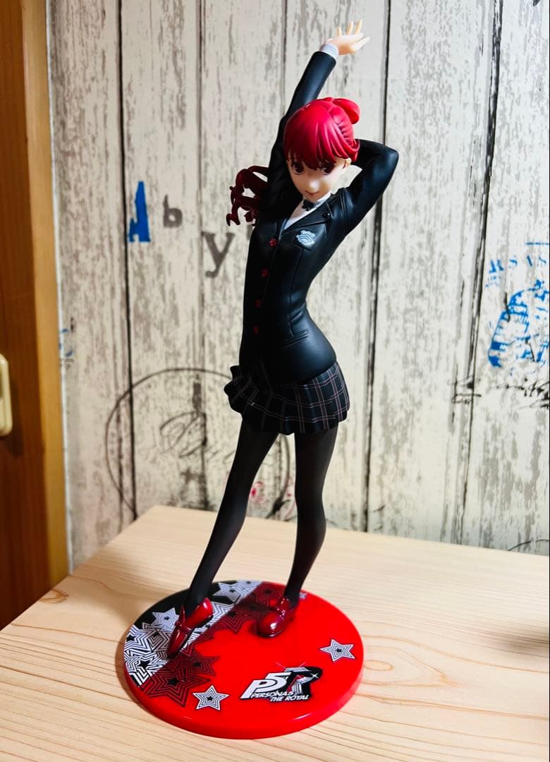ペルソナ5　ザ・ロイヤル　1/7スケールフィギュア　芳澤かすみ
