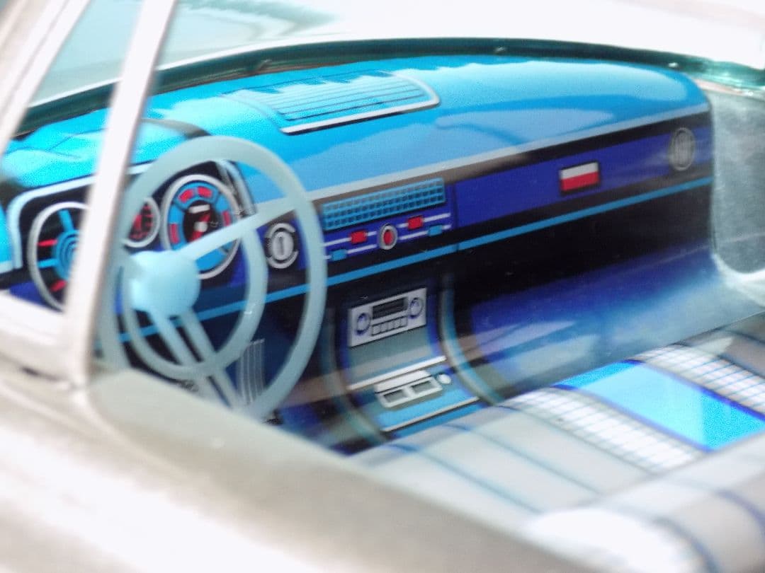 イチコー　ブリキ　【Mercedes Benz 300SE シルバー】 箱付き