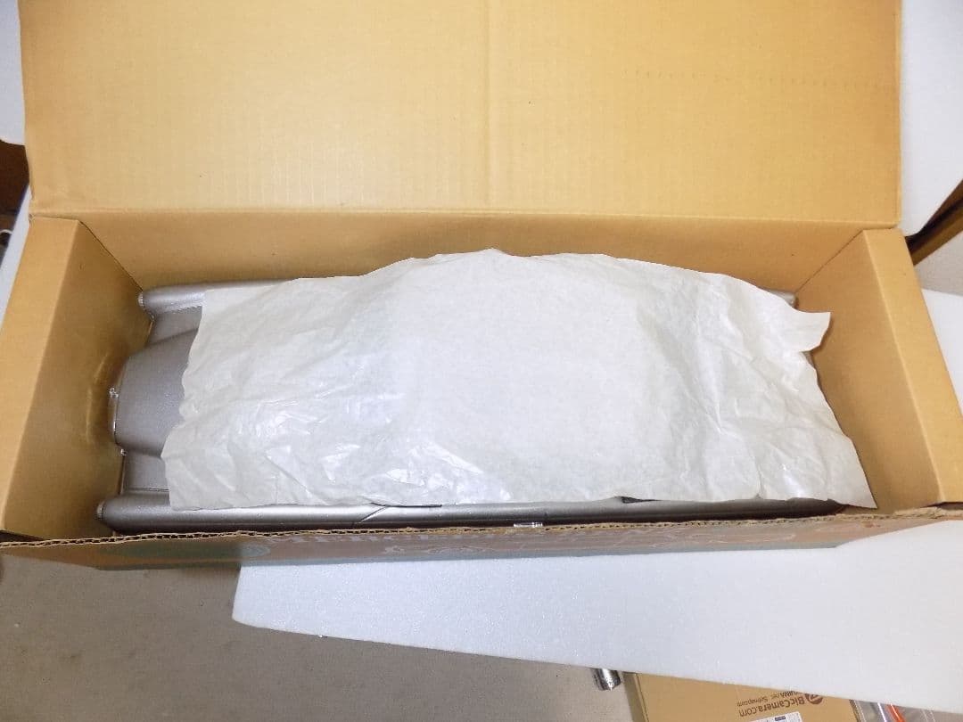 イチコー　ブリキ　【Mercedes Benz 300SE シルバー】 箱付き