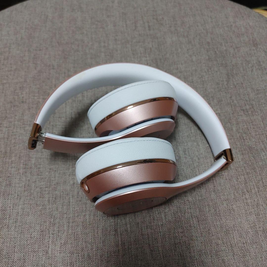 Beats solo3 ワイヤレスヘッドホン ホワイト/ローズゴールド　本体のみ