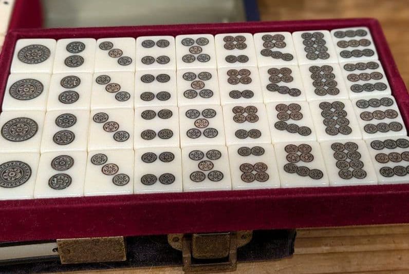 麻雀牌　黒背　背黒　黒牌　ケース付き　竹葉　第三号　ヴィンテージ品　レア物