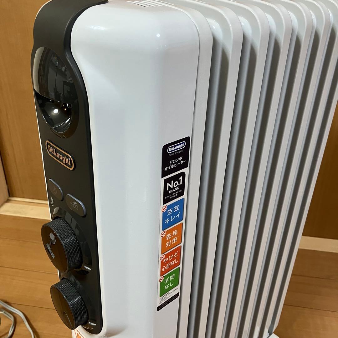 美品　デロンギアミカルド オイル ヒーター RHJ35M0812-DG